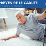 Anziano caduto sul pavimento di casa che cerca di rialzarsi con un bastone